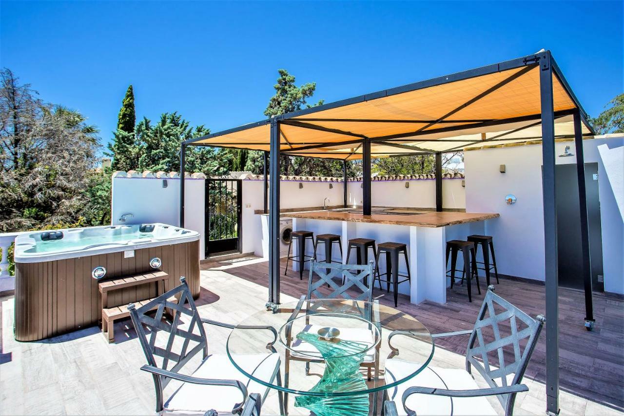 Luxury Villa With Swimming Pool And Jacuzzi Marbella Exterior foto