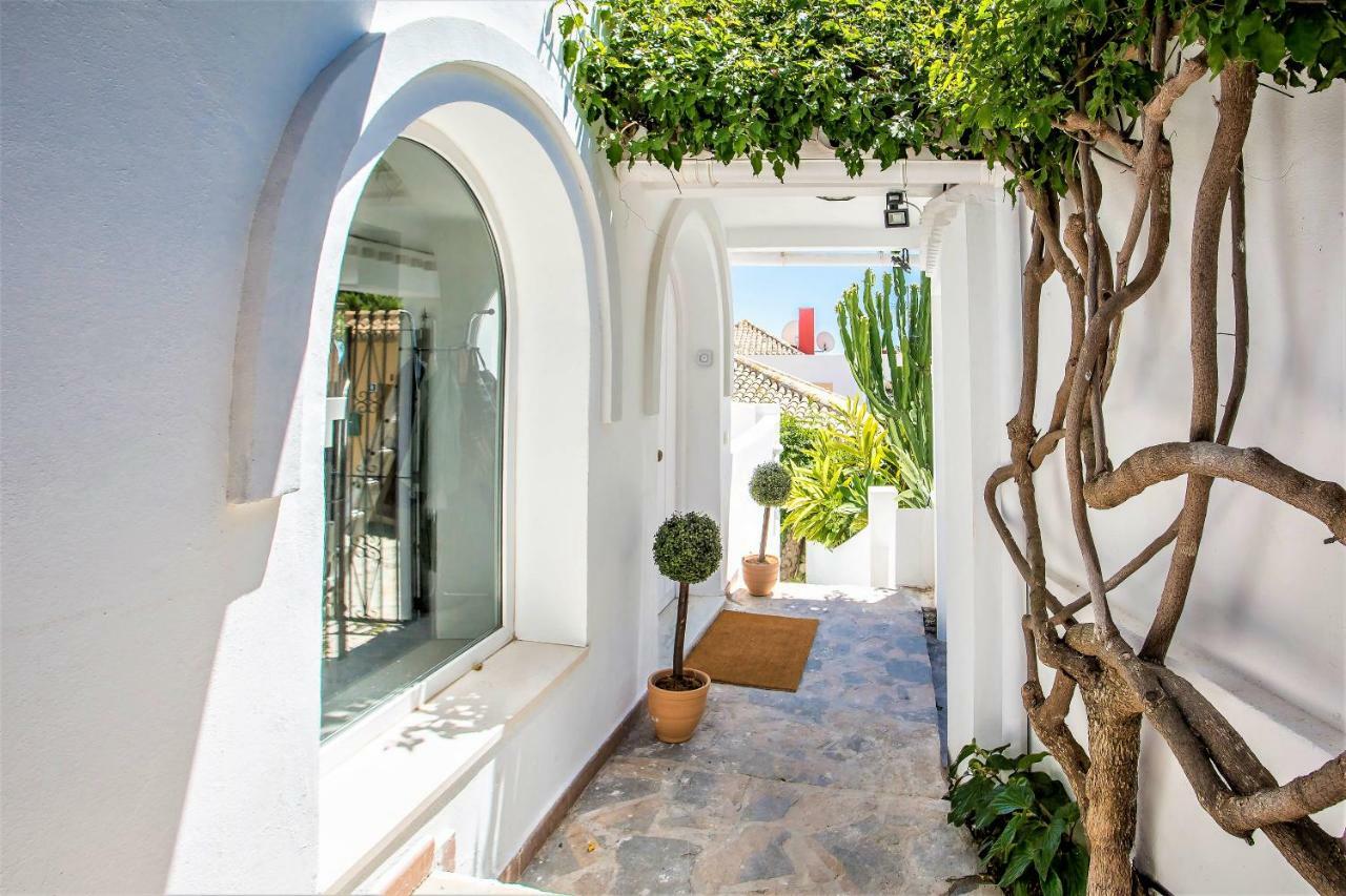 Luxury Villa With Swimming Pool And Jacuzzi Marbella Exterior foto